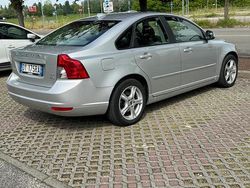 Grigio Usata 2009 Volvo S40 Tre volumi | 3900 € (Buon prezzo)
