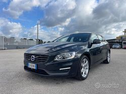 Grigio Usata 2014 Volvo V60 Station wagon | 8900 € (Buon prezzo)