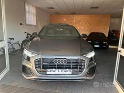 Grigio Usata 2024 Audi Q8 SUV | 88.500 €