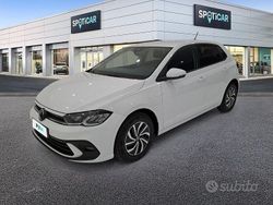Bianco Usata 2023 VW Polo Life Tre volumi | 16.450 € (Buon prezzo)