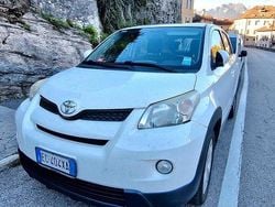 Bianco Usata 2010 Toyota Urban Cruiser Sol SUV | 6000 € (Buon prezzo)