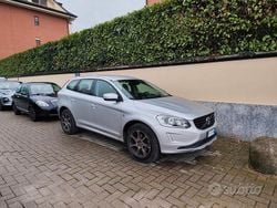 Grigio Usata 2016 Volvo XC60 Ocean Race SUV | 12.000 €