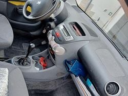 Giallo Usata 2006 Peugeot 107 Due volumi | 2500 € (Buon prezzo)