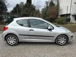 Usata 2007 Peugeot 207 Due volumi | 1700 € (Buon prezzo)