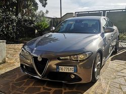Grigio Usata 2017 Alfa Romeo Giulia Tre volumi | 16.500 € (Ottimo prezzo)