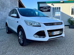 Bianco Usata 2013 Ford Kuga SUV | 6900 € (Buon prezzo)