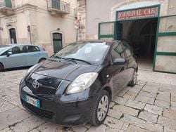 Nero Usata 2009 Toyota Yaris Sol Tre volumi | 3490 € (Buon prezzo)