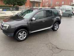 Grigio Usata 2012 Dacia Duster Lauréate SUV | 5800 € (Buon prezzo)