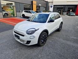 Bianco Usata 2024 Fiat 600 La Prima SUV | 22.500 € (Buon prezzo)