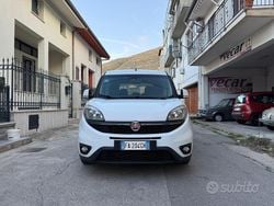 Bianco Usata 2015 Fiat Doblò Lounge Monovolume | 7700 € (Buon prezzo)