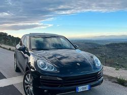 Nero Usata 2012 Porsche Cayenne SUV | 18.500 €