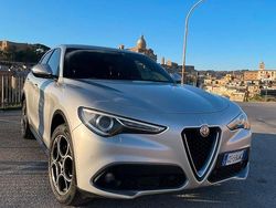 Grigio Usata 2018 Alfa Romeo Stelvio Lusso SUV | 20.000 € (Cara)