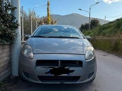 Grigio Usata 2006 Fiat Grande Punto Due volumi | 1350 € (Ottimo prezzo)
