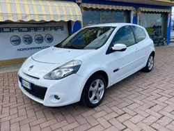 Bianco Usata 2010 Renault Clio II Due volumi | 3800 € (Buon prezzo)