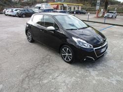 Nero Usata 2017 Peugeot 208 Allure Due volumi | 9490 € (Buon prezzo)