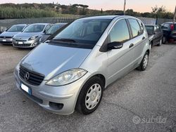 Argento Usata 2005 Mercedes A180 Classic Tre volumi | 1900 € (Buon prezzo)