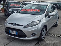 Bianco Usata 2011 Ford Fiesta Tre volumi | 3000 € (Ottimo prezzo)