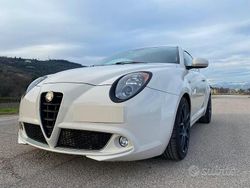 Bianco Usata 2015 Alfa Romeo MiTo Due volumi | 9200 € (Molto cara)