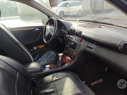 Blu Usata 2007 Mercedes C220 Sport Edition Tre volumi | 1800 €