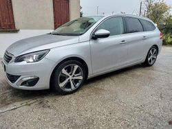 Argento Usata 2016 Peugeot 308 Allure Station wagon | 4000 € (Molto cara)