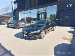 Nero Usata 2022 Mercedes 180 Tre volumi | 32.000 € (Buon prezzo)