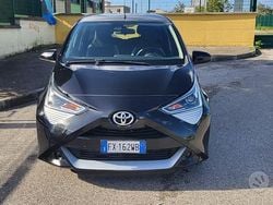 Nero Usata 2019 Toyota Aygo Connect Style Due volumi | 8700 € (Buon prezzo)