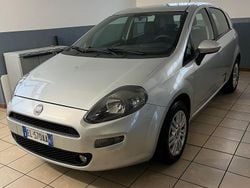 Grigio Usata 2012 Fiat Punto Lounge Tre volumi | 5500 € (Buon prezzo)