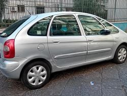 Grigio Usata 2003 Citroën Xsara Picasso Monovolume | 1800 €
