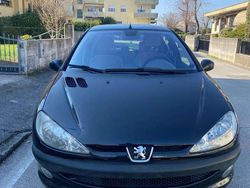 Nero Usata 2004 Peugeot 206 Filou Tre volumi | 2100 € (Molto cara)