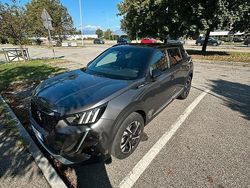 Grigio Usata 2022 Peugeot 2008 GT-line SUV | 20.000 € (Buon prezzo)
