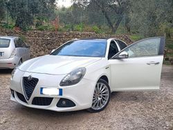 Bianco Usata 2011 Alfa Romeo Giulietta Exclusive | 6500 € (Buon prezzo)