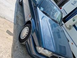 Blu Usata 1989 Alfa Romeo 75 Tre volumi | 3500 €