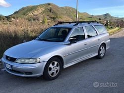 Grigio Usata 2000 Opel Vectra S Station wagon | 399 €