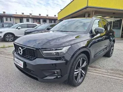 Nero metallizzato Usata 2021 Volvo XC40 R-Design SUV | 28.000 € (Buon prezzo)