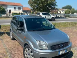 Usata 2005 Ford Fusion Station wagon | 1699 € (Ottimo prezzo)