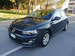 Grigio urano Usata 2020 VW Polo Tre volumi | 12.890 € (Buon prezzo)