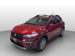 Rosso fusion Usata 2022 Dacia Sandero Comfort Tre volumi | 12.900 € (Buon prezzo)