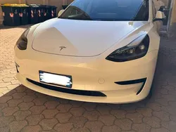 Usata 2023 Tesla Model 3 Standard Range Tre volumi | 30.000 € (Ottimo prezzo)