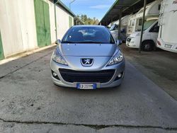 Other Usata 2010 Peugeot 207 Tre volumi | 2150 € (Buon prezzo)