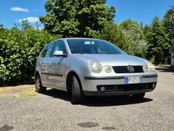 Grigio Usata 2002 VW Polo Tre volumi | 2000 € (Buon prezzo)
