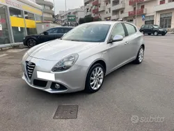 Grigio Usata 2015 Alfa Romeo Giulietta Distinctive Due volumi | 10.200 € (Buon prezzo)