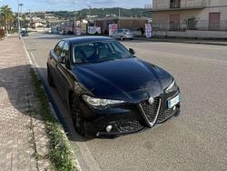 Nero Usata 2016 Alfa Romeo Giulia Tre volumi | 12.000 € (Super prezzo)