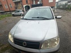 Grigio Usata 2006 Fiat Punto Dynamic Due volumi | 2600 € (Buon prezzo)