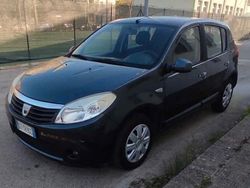 Blu Usata 2012 Dacia Sandero Due volumi | 1200 € (Super prezzo)
