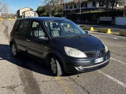 Usata 2008 Renault Scénic II Dynamique Monovolume | 1400 € (Ottimo prezzo)