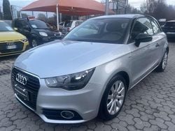 Argento Usata 2011 Audi A1 Attraction Coupé | 7900 € (Buon prezzo)