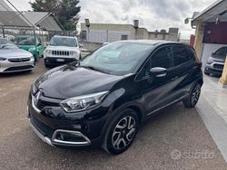Nero Usata 2017 Renault Captur Intens SUV | 10.490 € (Buon prezzo)
