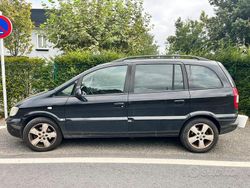 Nero Usata 2004 Opel Zafira Elegance Monovolume | 2500 € (Buon prezzo)