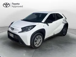 Bianco Usata 2022 Toyota Aygo Active Due volumi | 14.500 € (Buon prezzo)