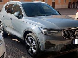 Grigio Usata 2022 Volvo XC40 Core SUV | 30.000 € (Buon prezzo)